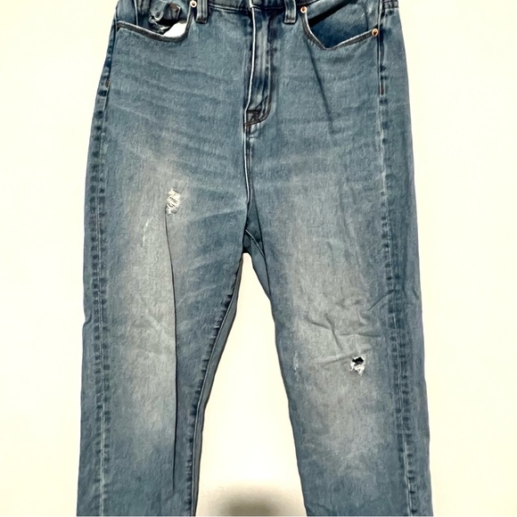 Urban Outfitters BDG High Rise Distressed Mom Jeans Size 27W - Picture 4 of 7